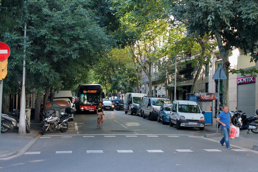 Tamarit Apartments Barcellona Esterno foto